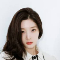 정채연